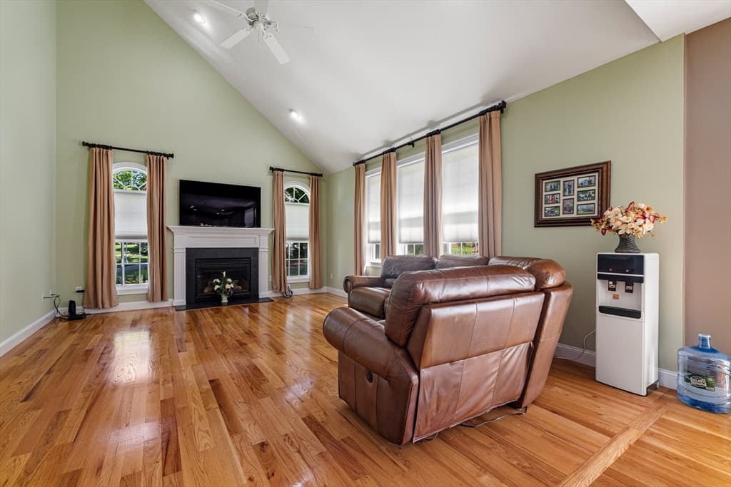 Single Family Residence at 34 Beechwood Cir, Northborough MA 01532, Northborough, photo 27 of 42
