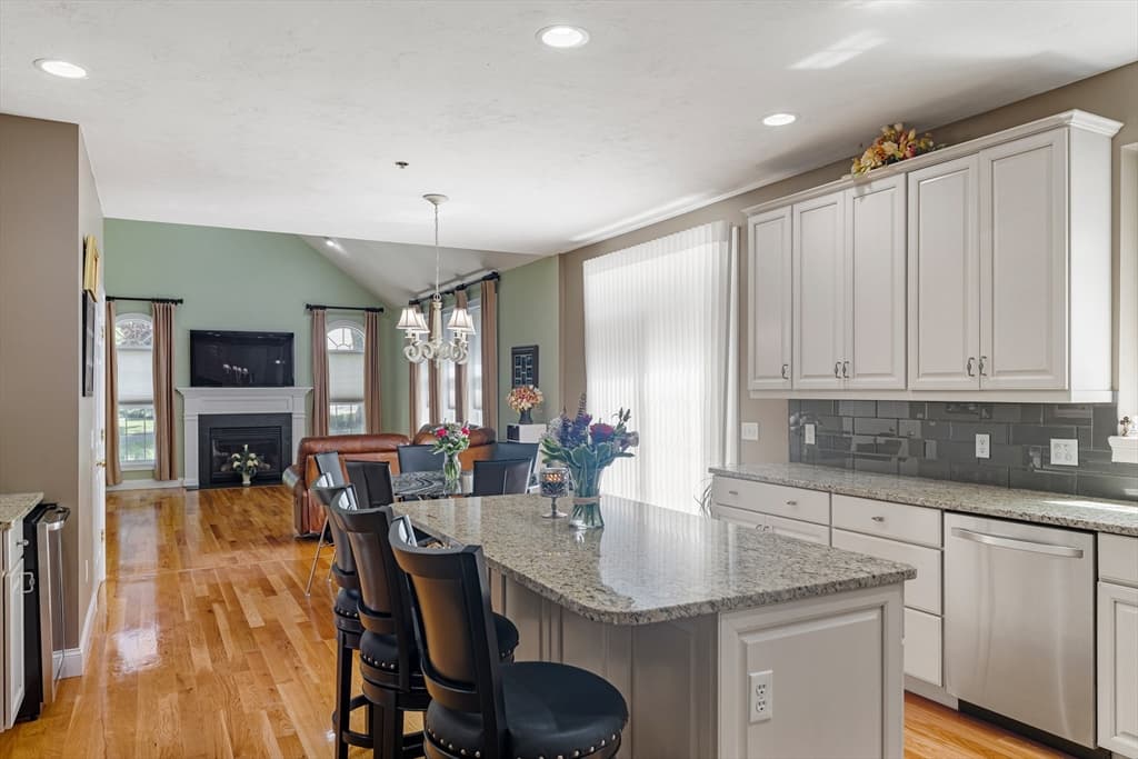 Single Family Residence at 34 Beechwood Cir, Northborough MA 01532, Northborough, photo 19 of 42