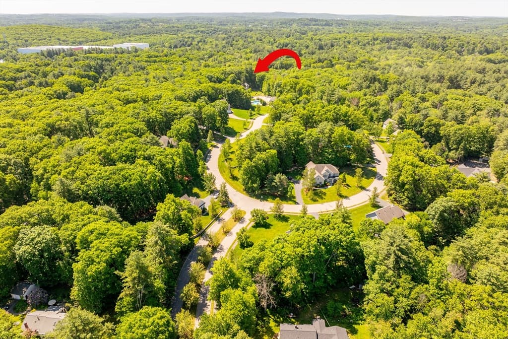 Single Family Residence at 34 Beechwood Cir, Northborough MA 01532, Northborough, photo 4 of 42