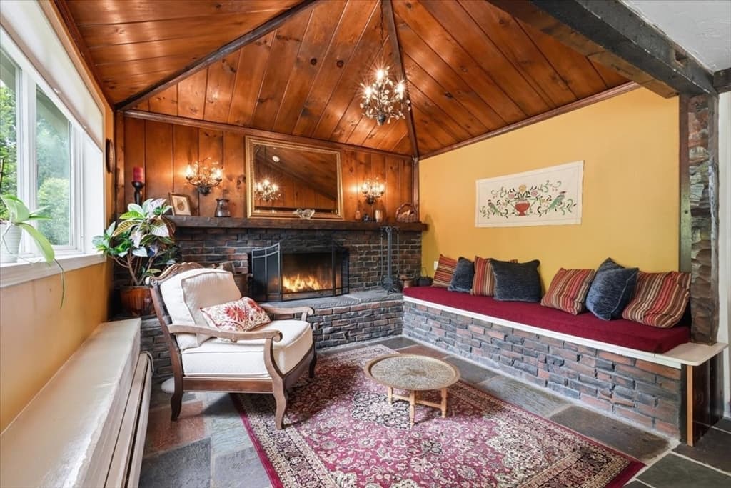 354 High St, Pembroke MA 02359 photo 7