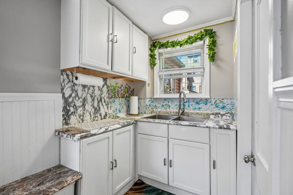 638 Boston St, Lynn MA 01905 photo 6