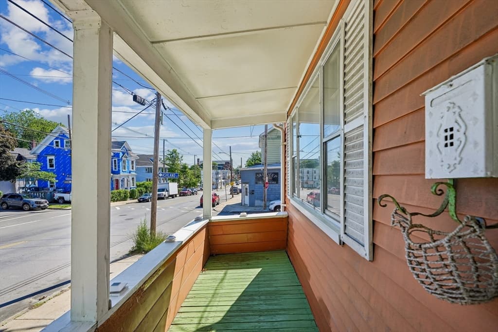 638 Boston St, Lynn MA 01905 photo 24