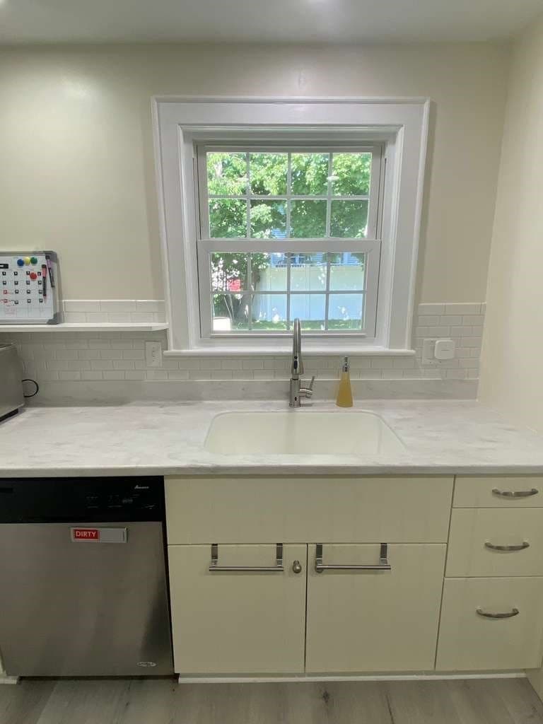 Single Family Residence at 41 Bronx Rd, Boston MA 02132, photo 6 of 28