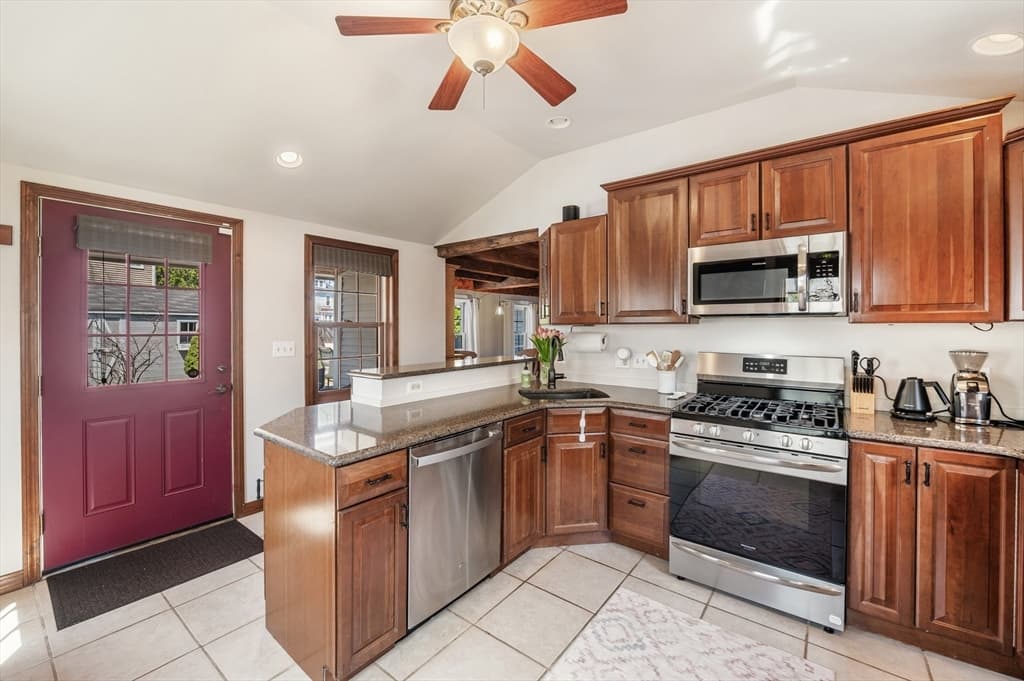 Single Family Residence at 82 Dodge St # 1, Beverly MA 01915, Beverly, photo 10 of 42