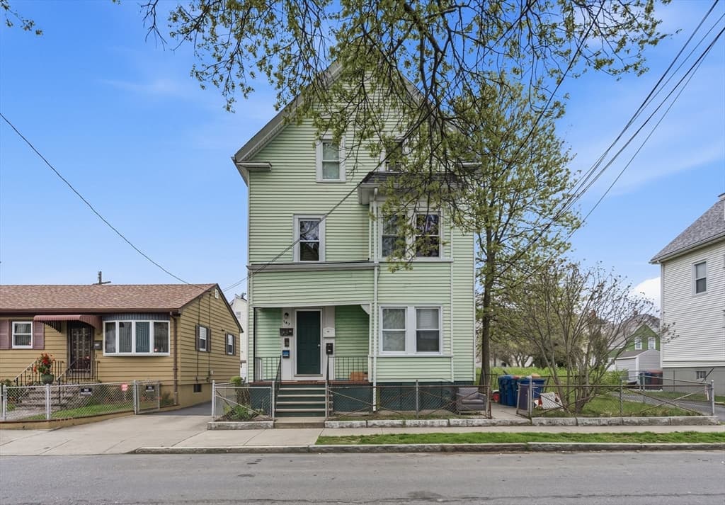 143 Division St, New Bedford MA 02744