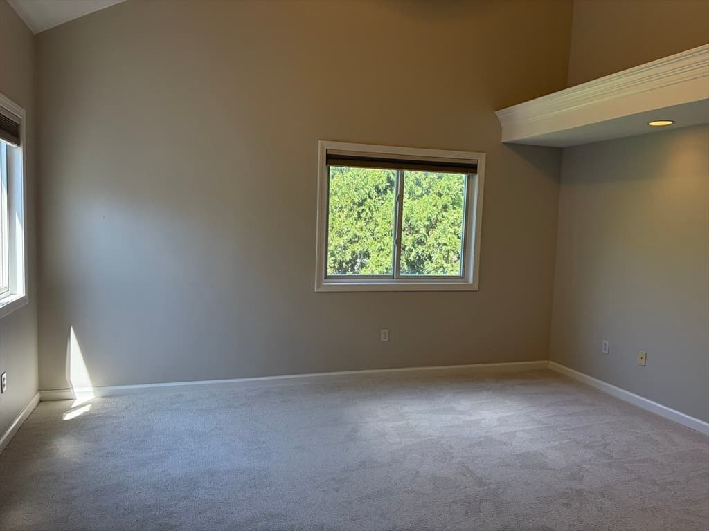 Condominium at 33 Half Crown Cir # 33, Ashland MA 01721, Ashland, photo 31 of 42