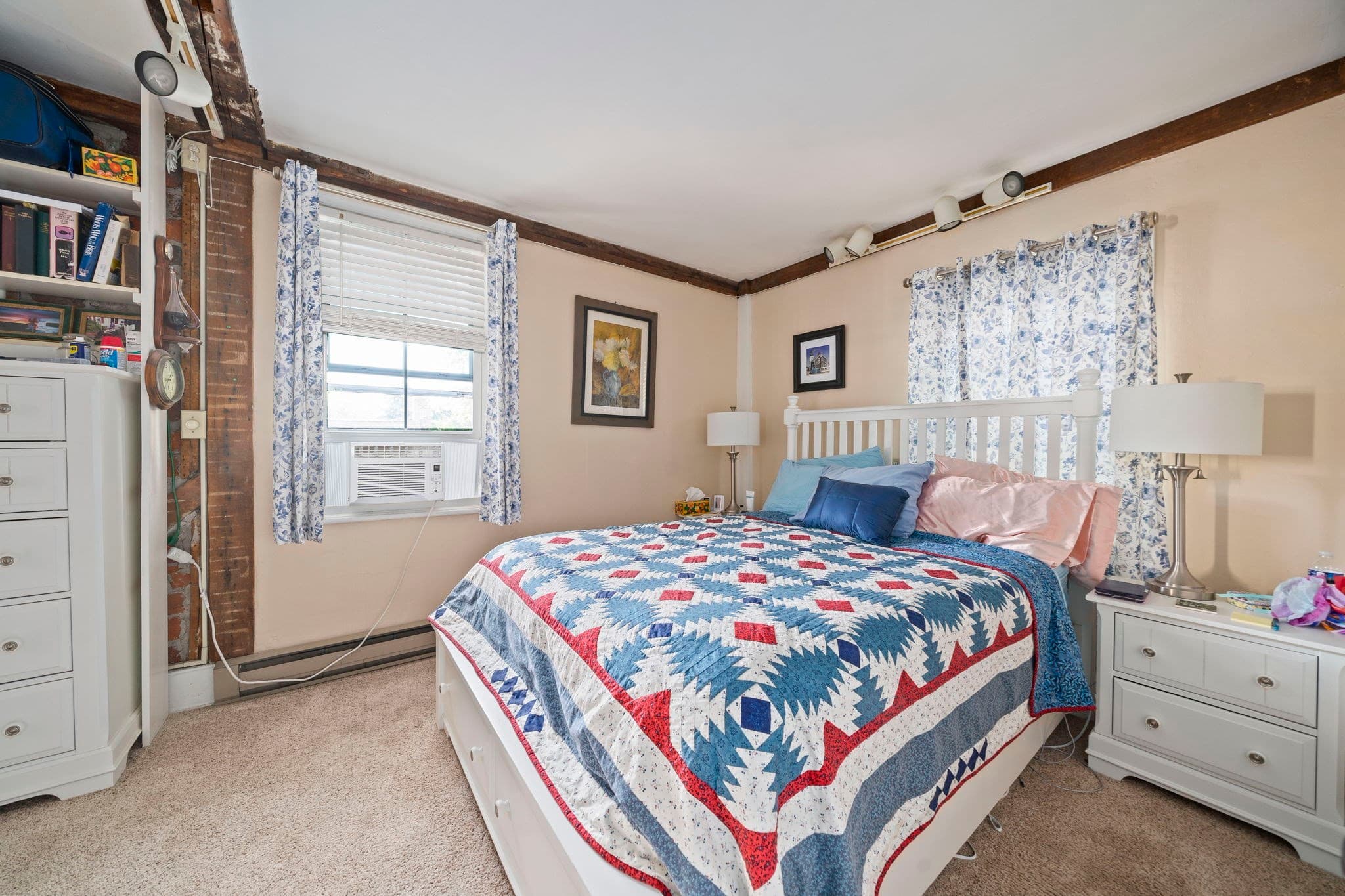 Single Family Residence at 696 Commercial St, Weymouth MA 02189, Weymouth, photo 9 of 42