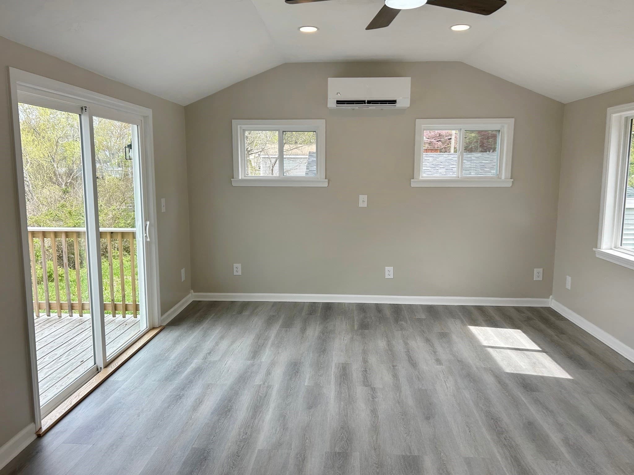 Single Family Residence at 100 Westminster Rd, Weymouth MA 02189, photo 13 of 25
