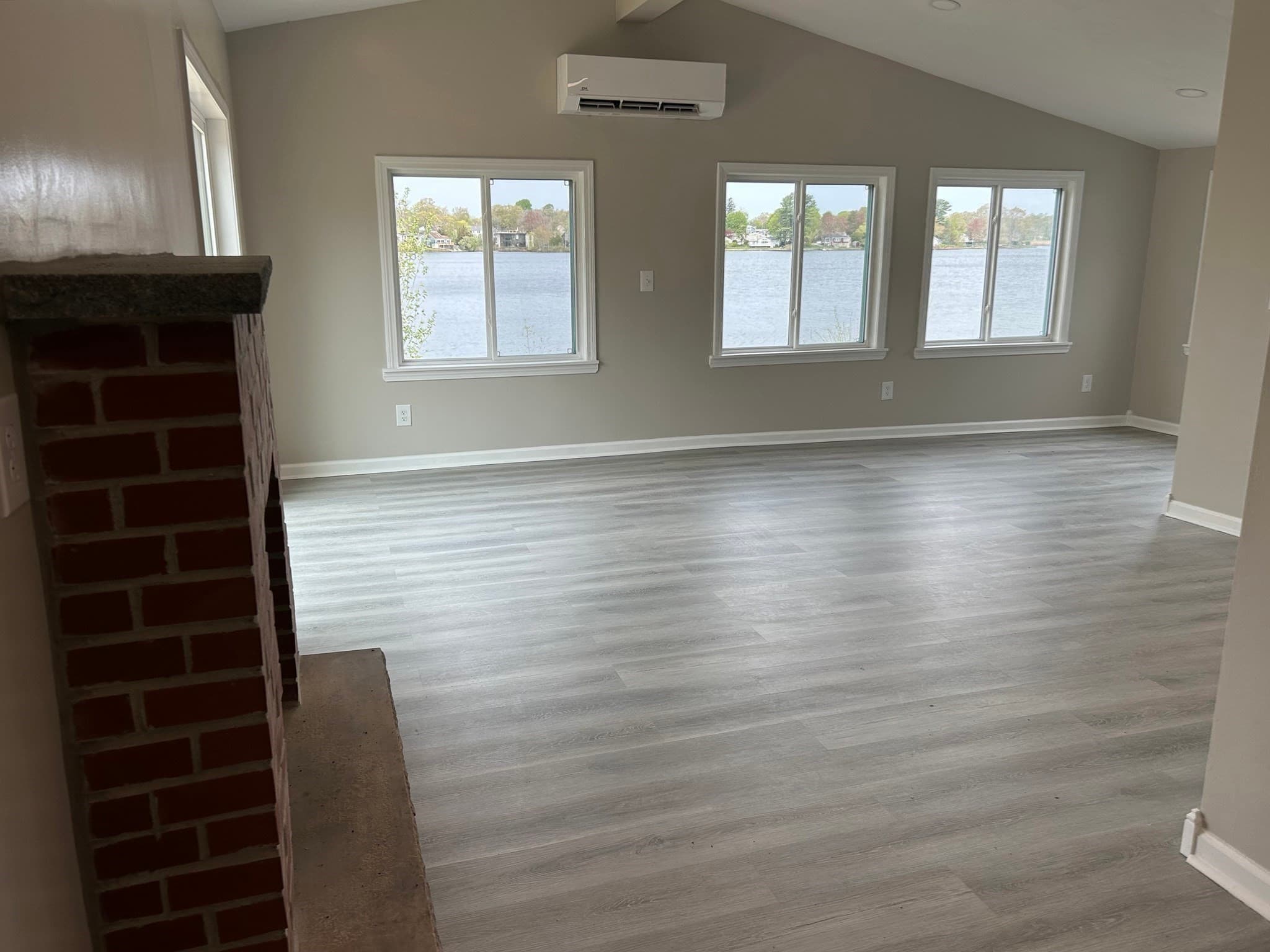 Single Family Residence at 100 Westminster Rd, Weymouth MA 02189, photo 9 of 25