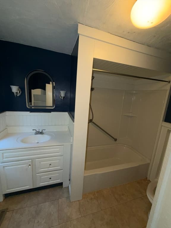Multi Family at 830 Main St, Hanson MA 02341, photo 21 of 29