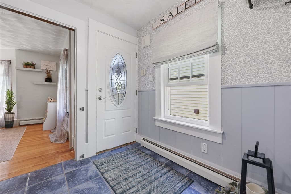 4 Waite St, Salem MA 01970 photo 5