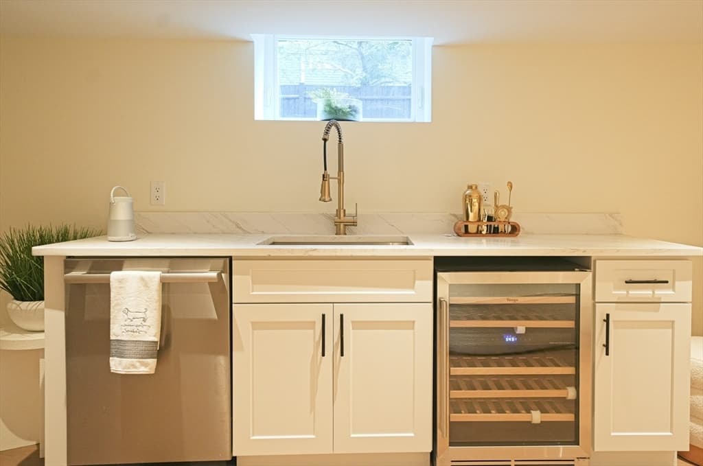 Condominium at 457 Summer St # 457, Arlington MA 02474, Arlington, photo 25 of 41