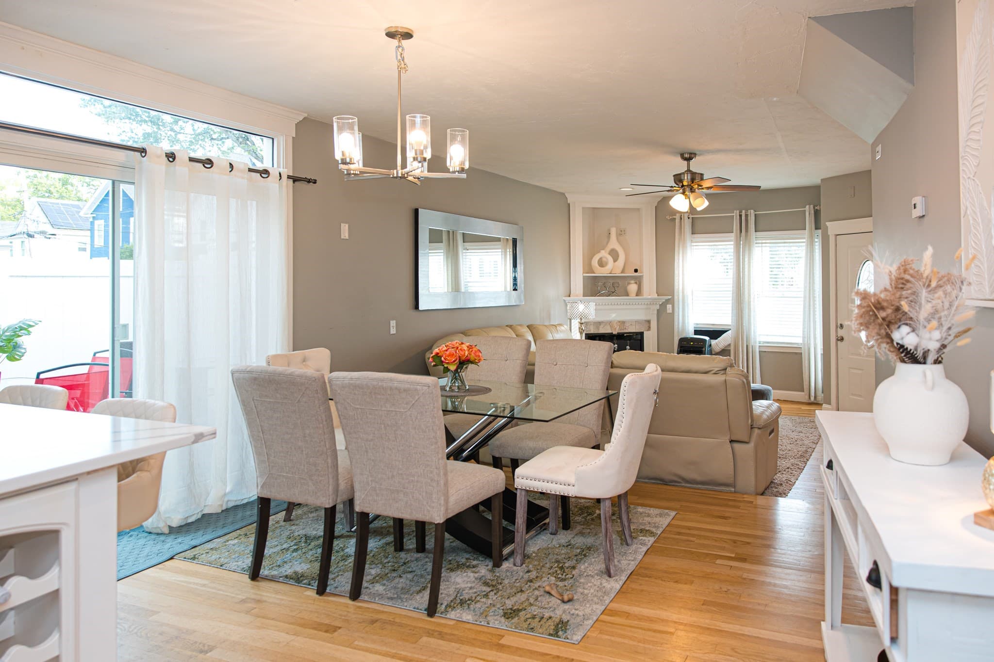 Single Family Residence at 120 Arlington St, Framingham MA 01702, photo 9 of 32
