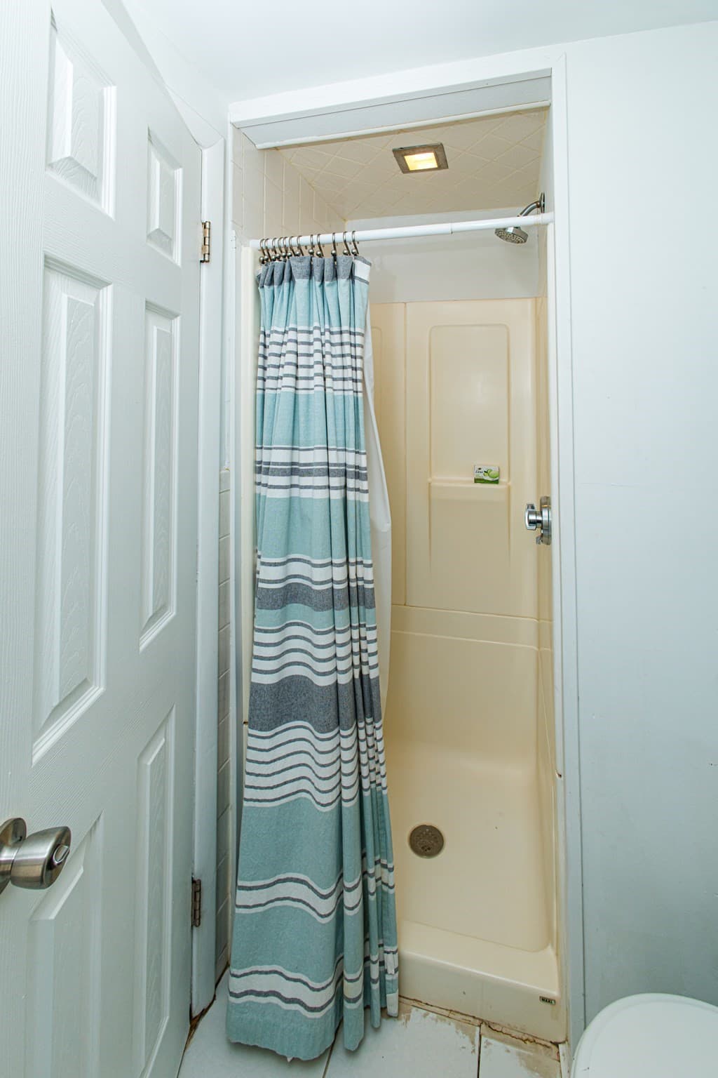 Single Family Residence at 120 Arlington St, Framingham MA 01702, photo 15 of 32