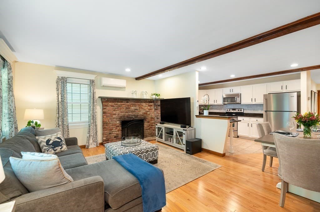 6 Temple Street # 3, Newburyport MA 01950 photo 3