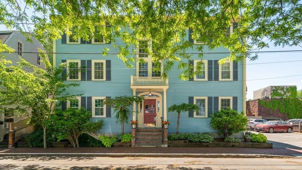 6 Temple Street # 3, Newburyport MA 01950
