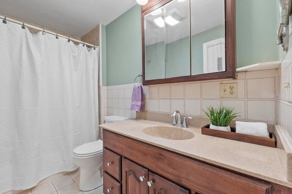 Condominium at 52 Heritage Dr # 52, Tewksbury MA 01876, photo 16 of 30