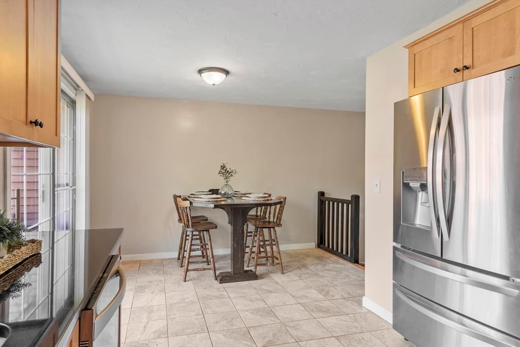 Condominium at 52 Heritage Dr # 52, Tewksbury MA 01876, photo 7 of 30