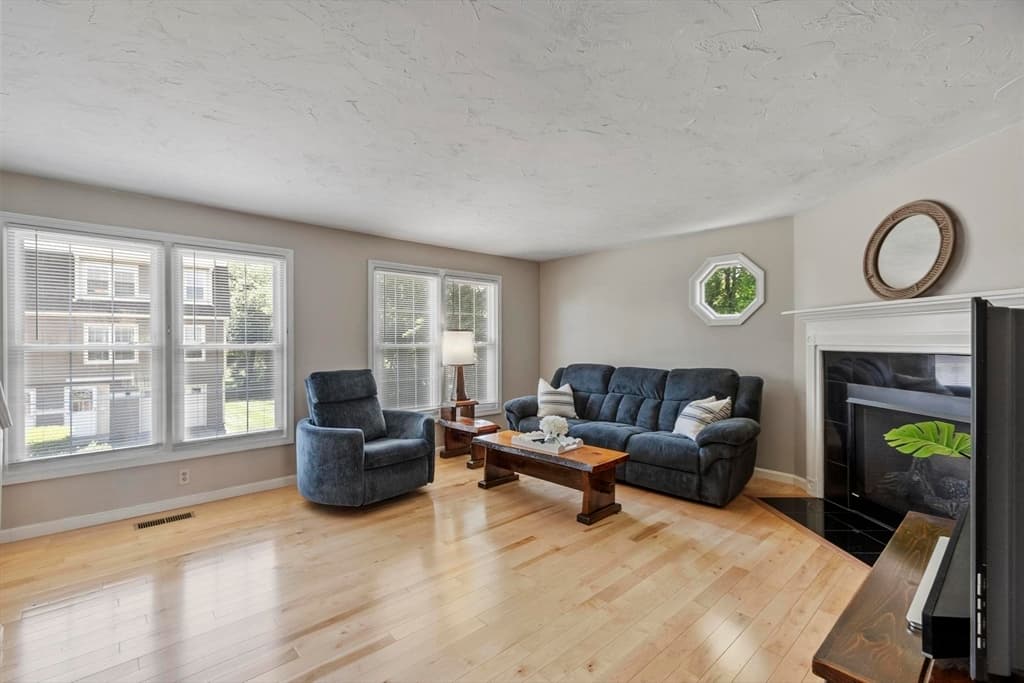 Condominium at 52 Heritage Dr # 52, Tewksbury MA 01876, photo 11 of 30