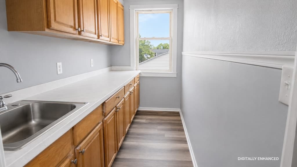 3 Family at 8 Douglas Street, Worcester MA 01603, photo 10 of 42