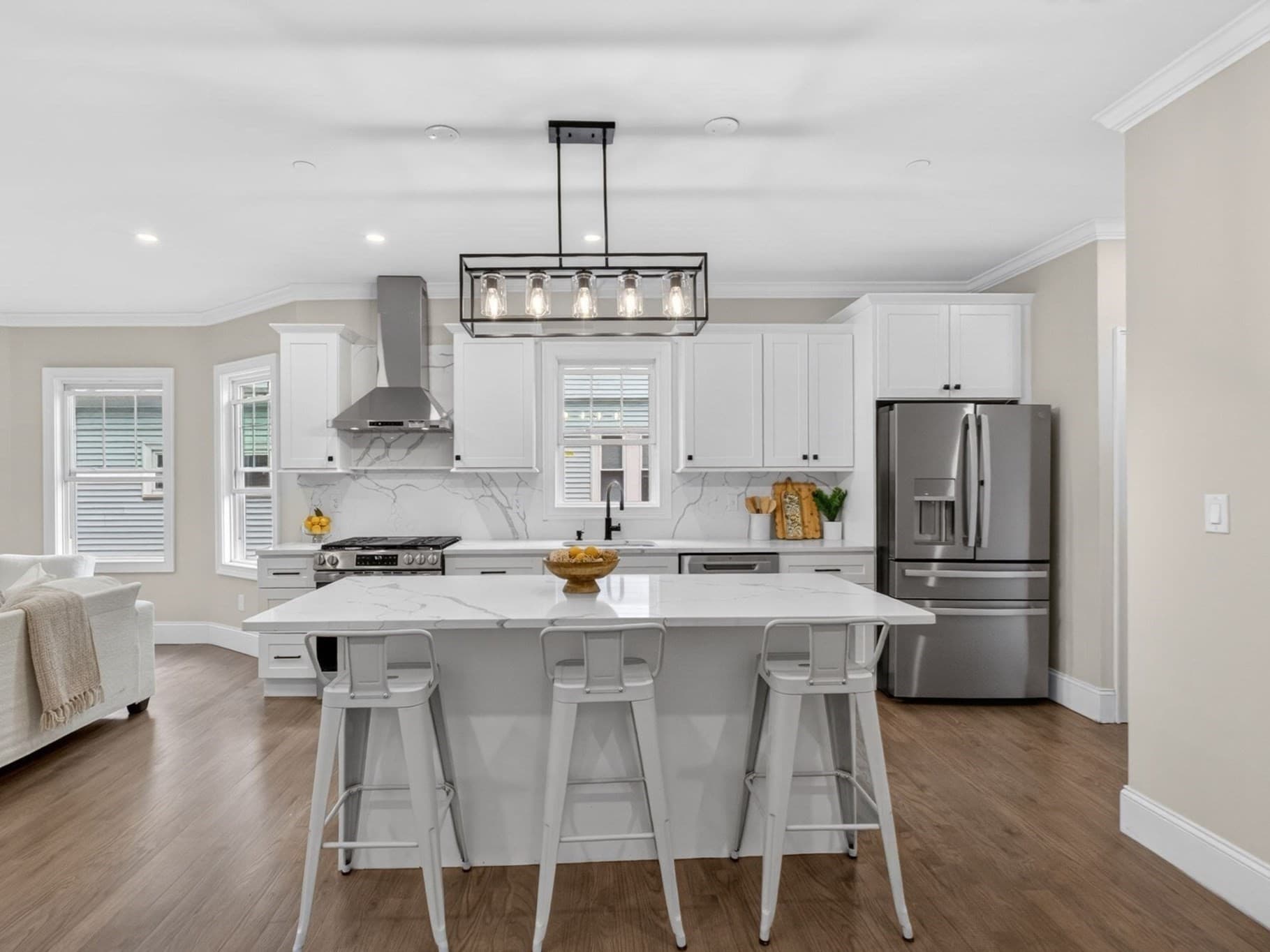 Condominium at 152 Washington St # 1, Boston MA 02135, photo 2 of 21