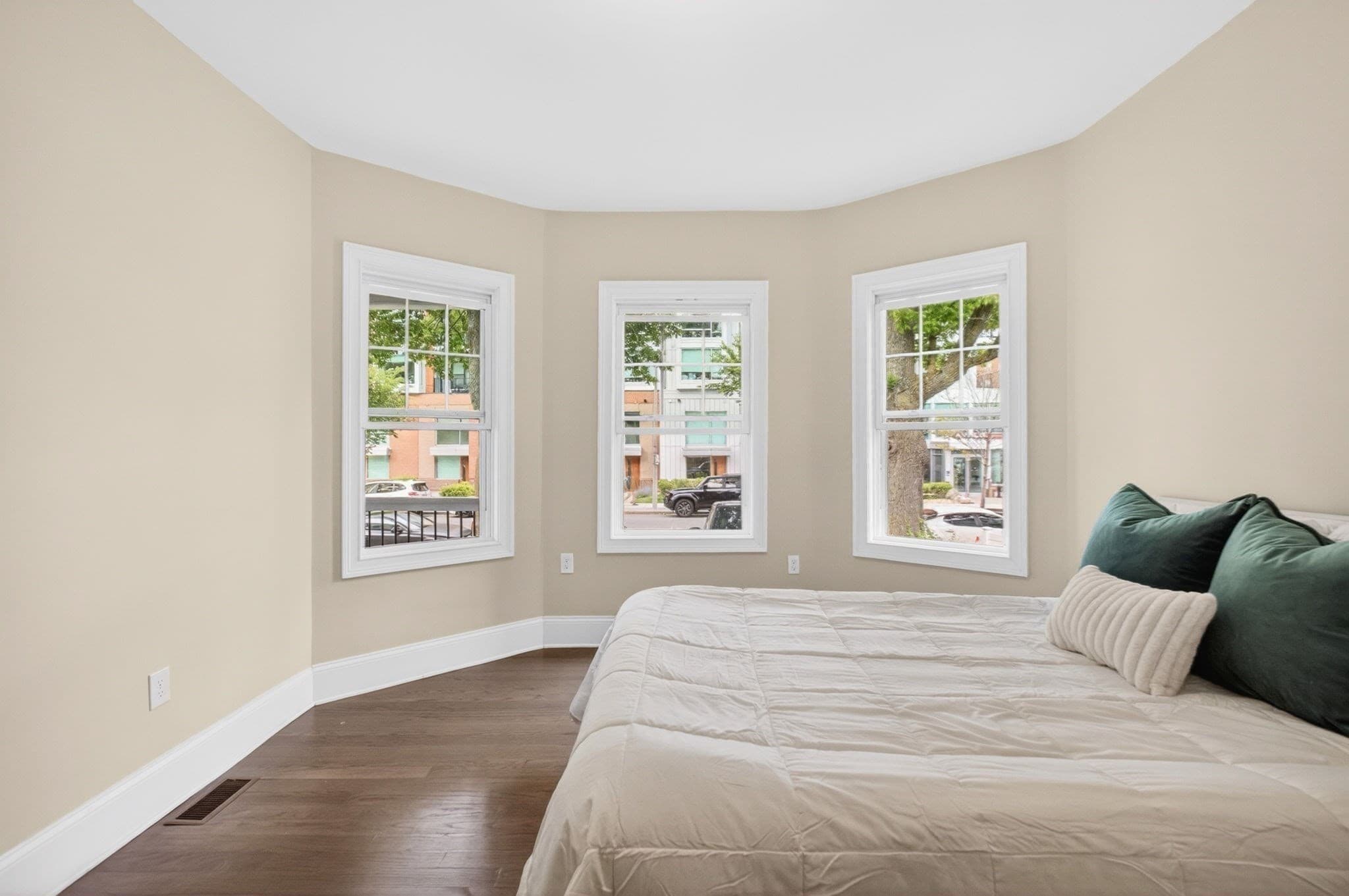 Condominium at 152 Washington St # 1, Boston MA 02135, photo 10 of 21