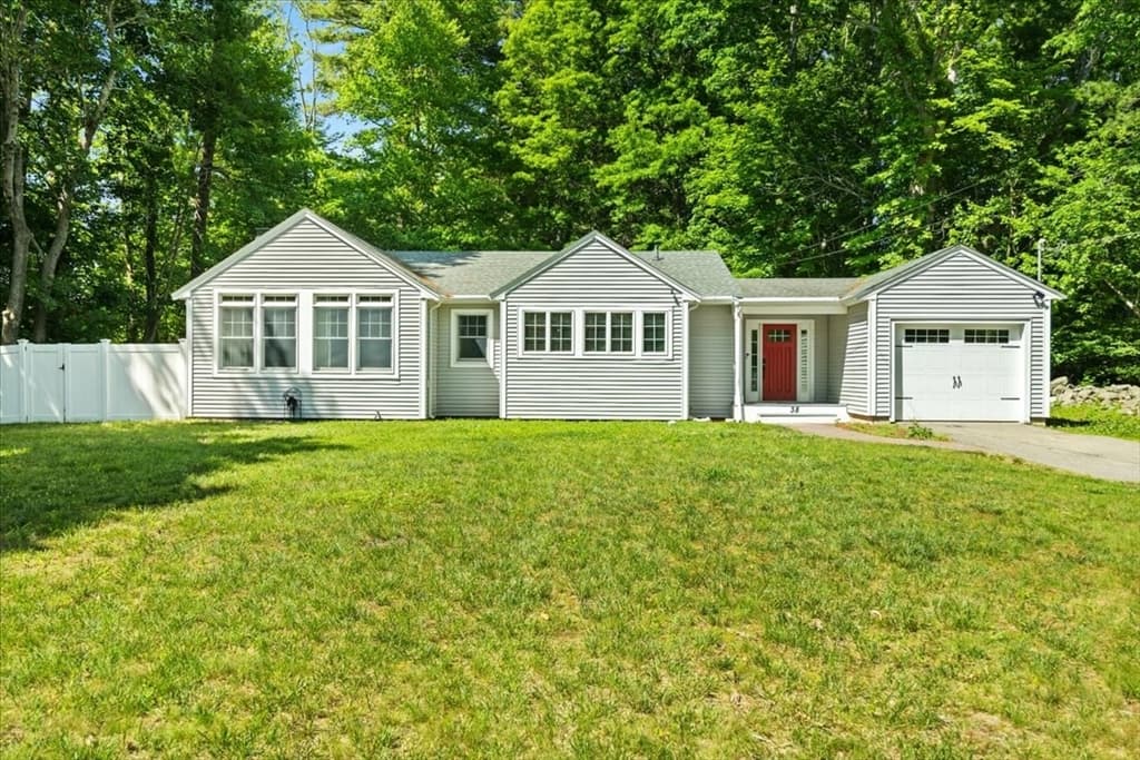 38 Fruit Street, Mansfield MA 02048