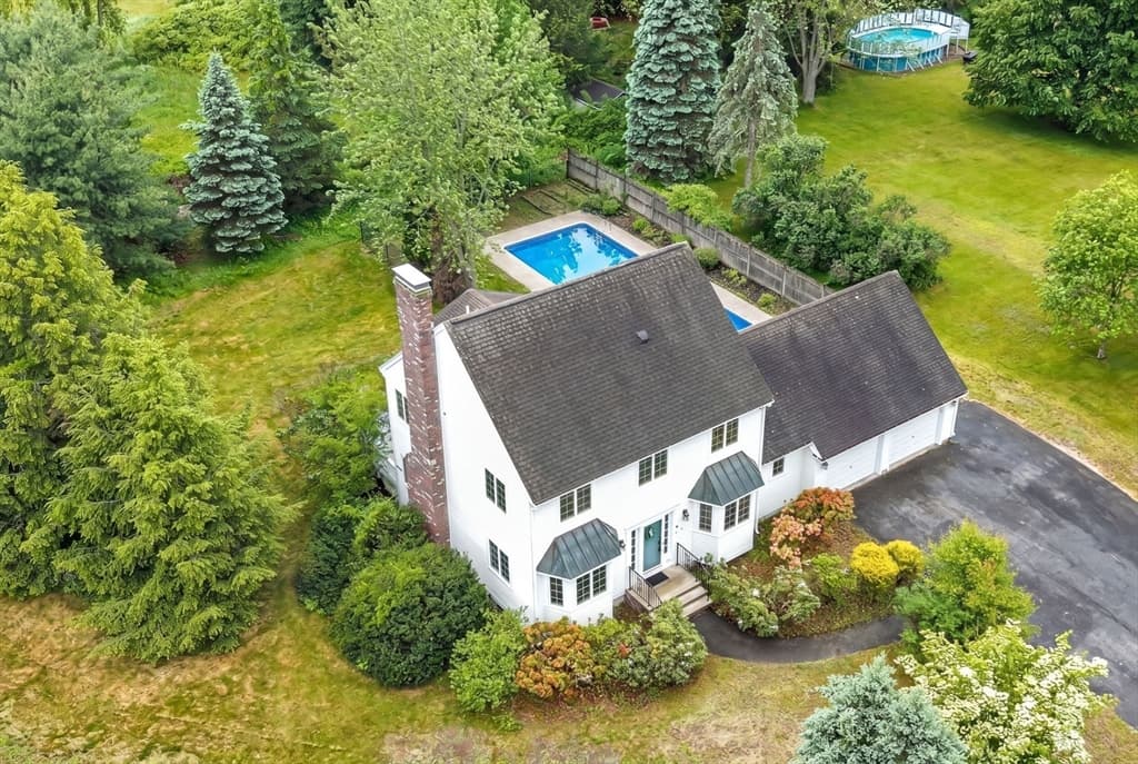 4 Meadow Dr, Littleton MA 01460 photo 3