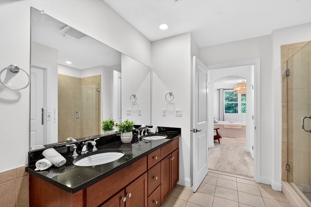 Condominium at 3B Reserve Way # 3B, Burlington MA 01803, Burlington, photo 32 of 42