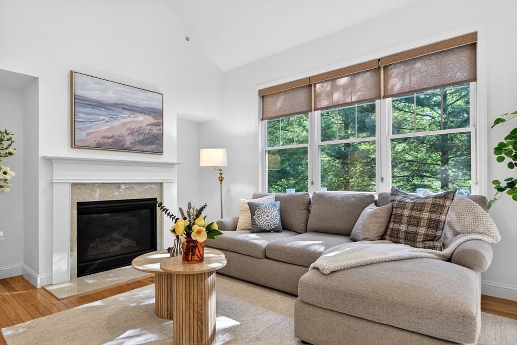 Condominium at 3B Reserve Way # 3B, Burlington MA 01803, Burlington, photo 10 of 42