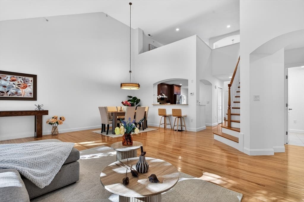 Condominium at 3B Reserve Way # 3B, Burlington MA 01803, Burlington, photo 11 of 42