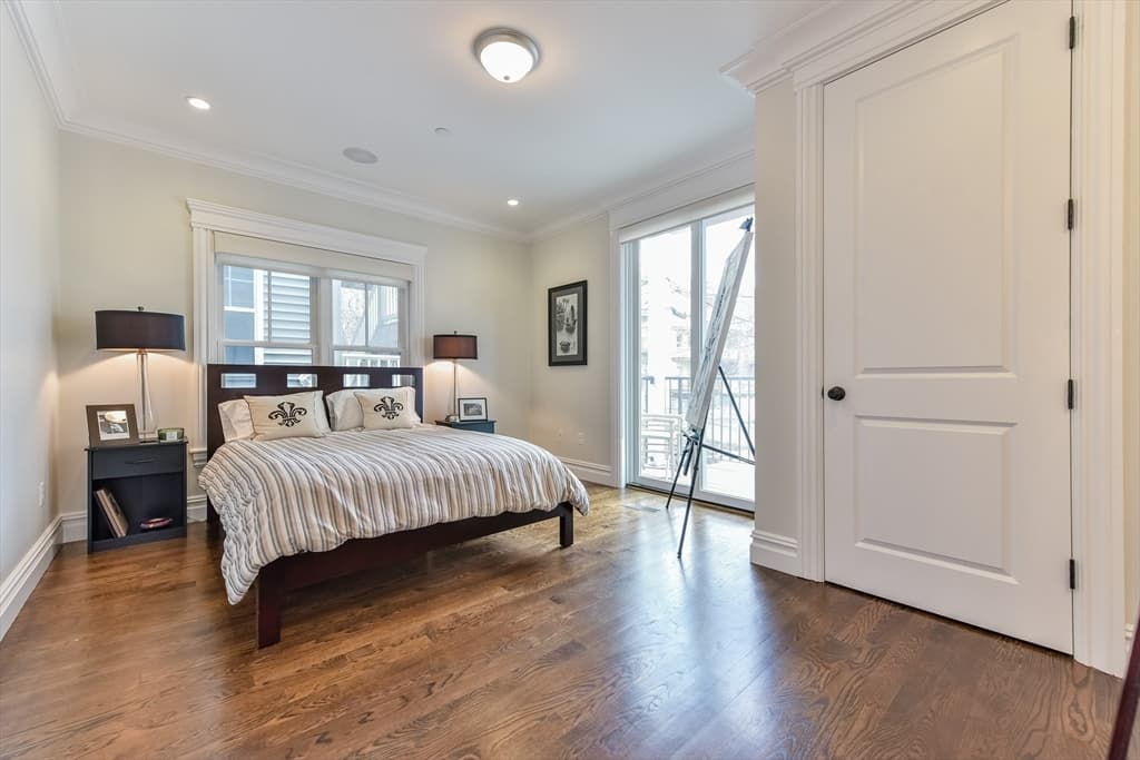 Condominium at 9 M St # 2, Boston MA 02127, photo 16 of 26