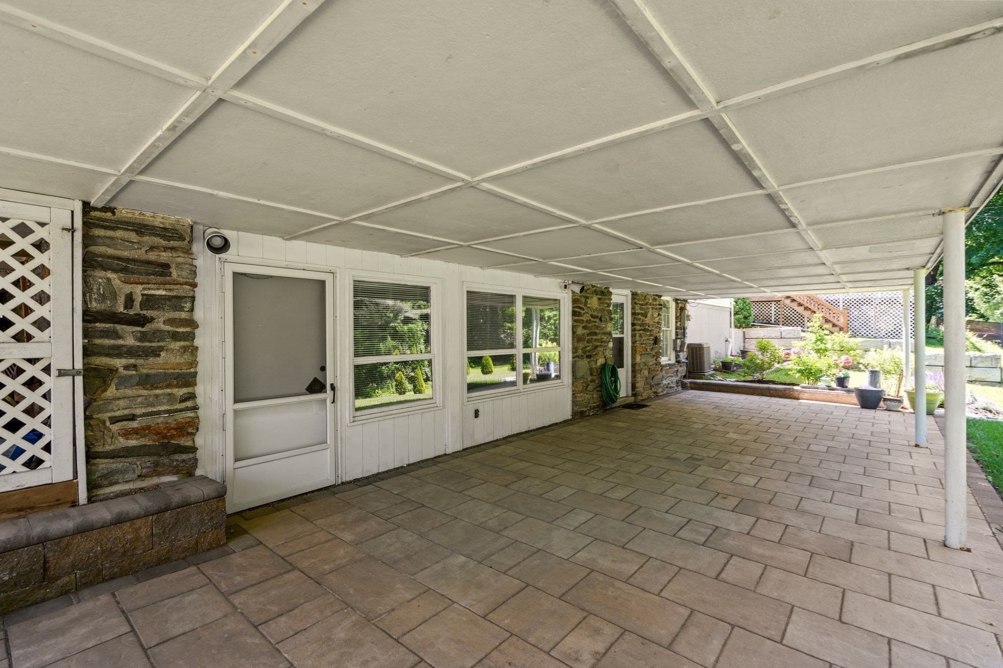 Single Family Residence at 119 Newton Ave N, Worcester MA 01609, Worcester, photo 37 of 40