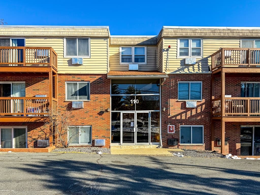 110 Boston Post Rd E # 4, Marlborough MA 01752