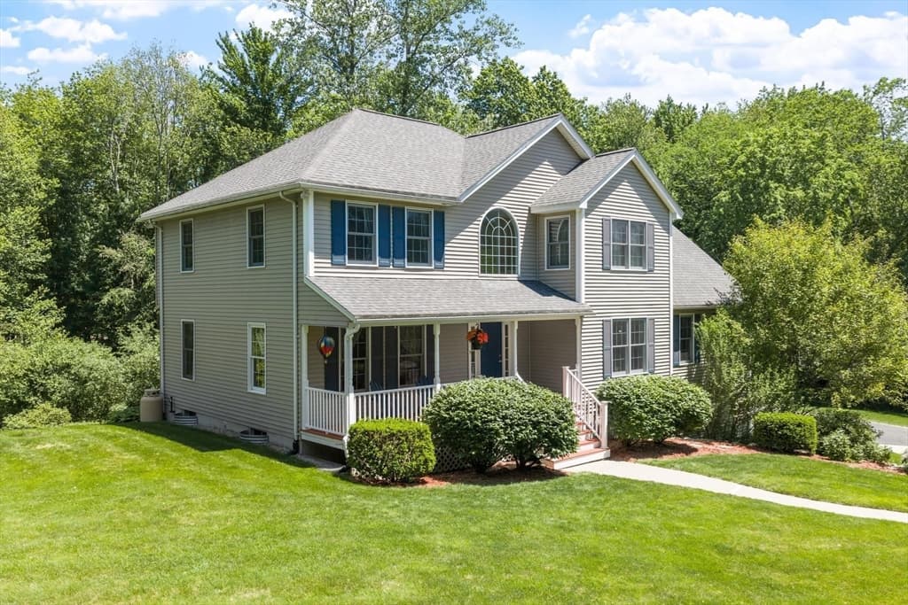 5 Laury Lane, Littleton MA 01460