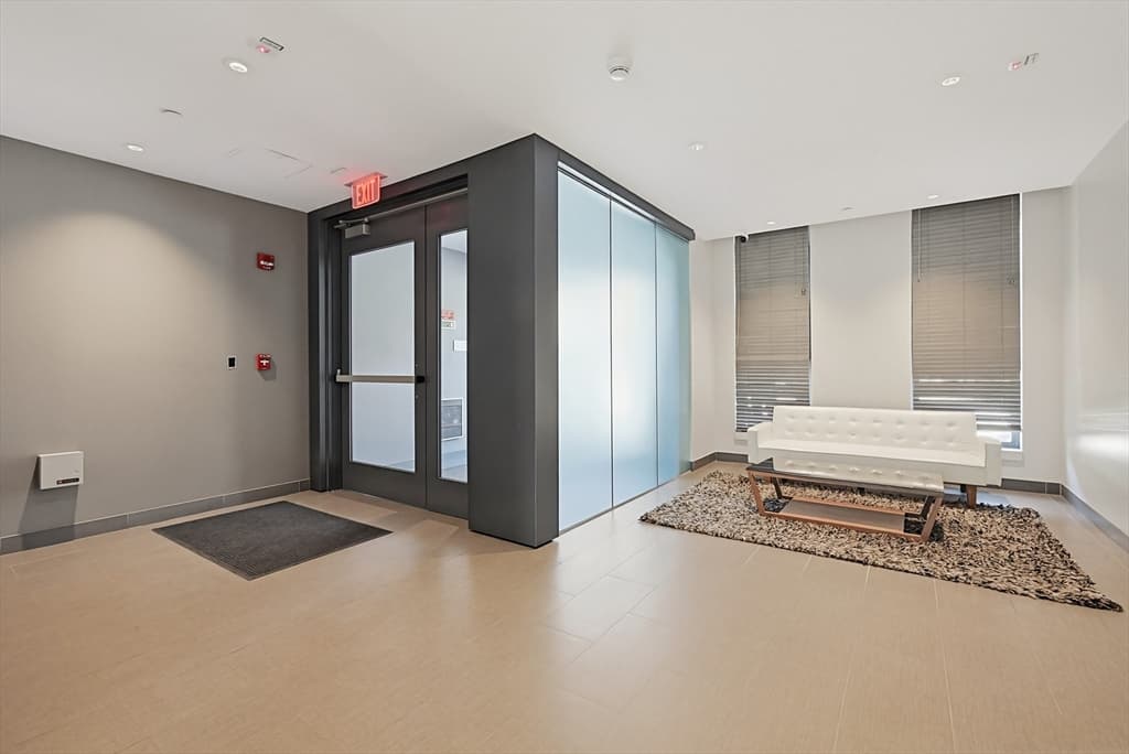 Condominium at 691 Massachusetts Avenue # 301, Boston MA 02118, photo 12 of 14