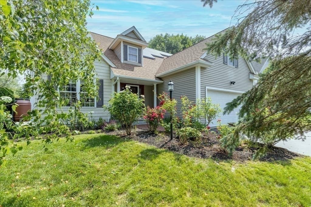 Single Family Residence at 16 Dunlin Way, Portsmouth NH 03801, Portsmouth, photo 41 of 42