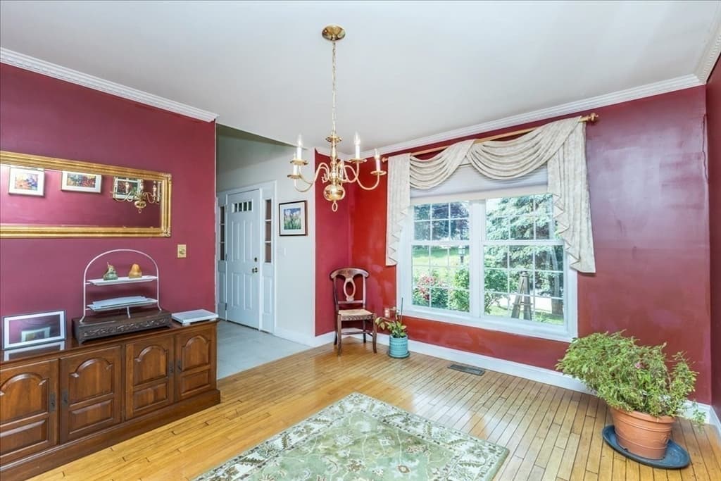 Single Family Residence at 16 Dunlin Way, Portsmouth NH 03801, Portsmouth, photo 4 of 42