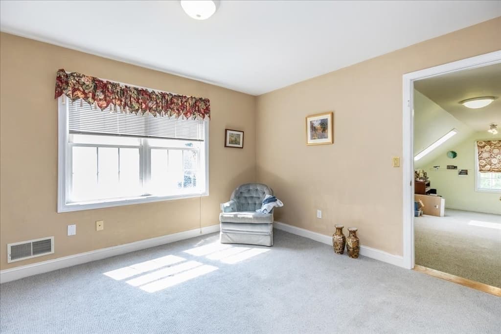 Single Family Residence at 16 Dunlin Way, Portsmouth NH 03801, Portsmouth, photo 21 of 42