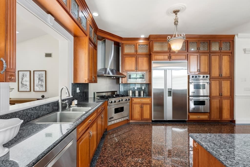 15 Brown Street, Weston MA 02493 photo 9