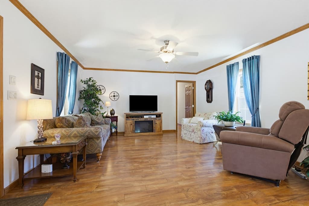 300 East Washington, North Attleboro MA 02760 photo 6