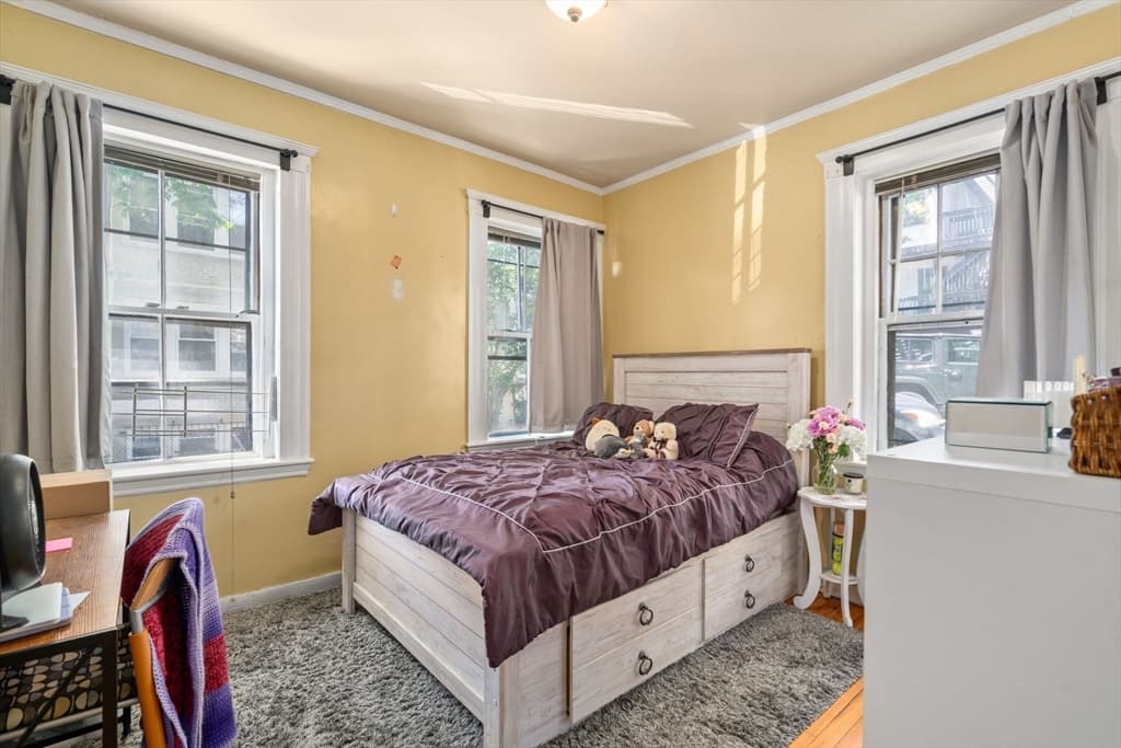 Condominium at 15 Bellvista Road # 2, Boston MA 02135, photo 15 of 22