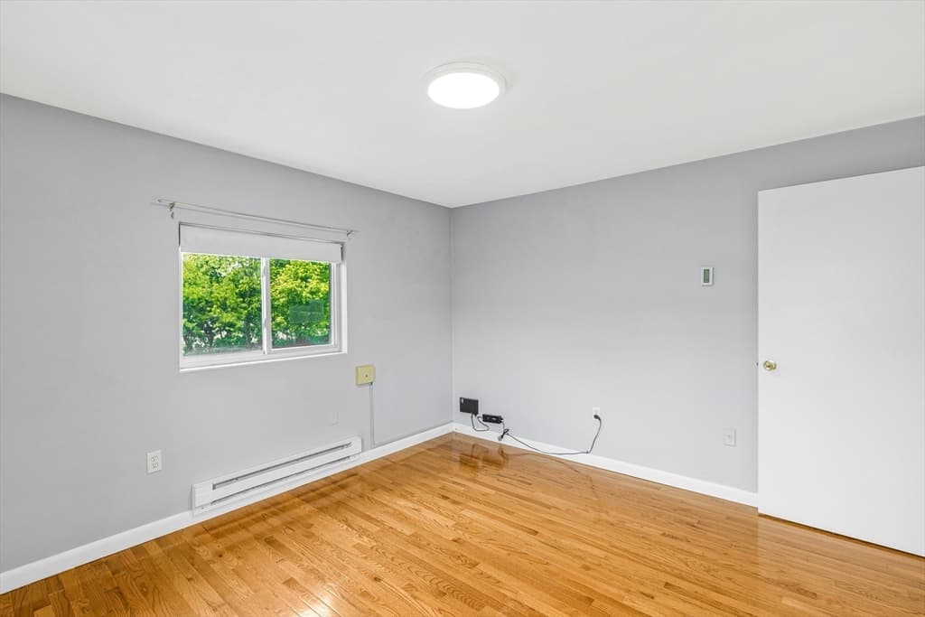 Condominium at 7 Glen Ave # 11, Chelmsford MA 01824, Chelmsford, photo 9 of 14