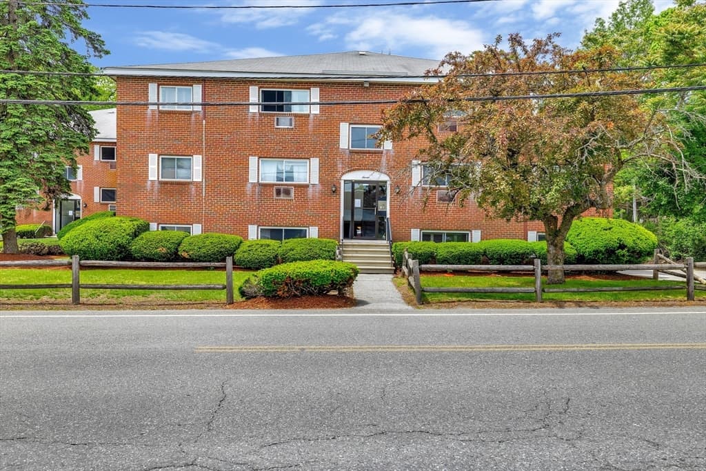 Condominium at 7 Glen Ave # 11, Chelmsford MA 01824, Chelmsford, photo 14 of 14