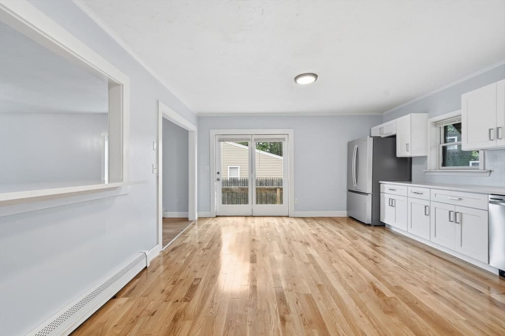 Single Family Residence at 8 Ash St, Plymouth MA 02360, photo 5 of 26