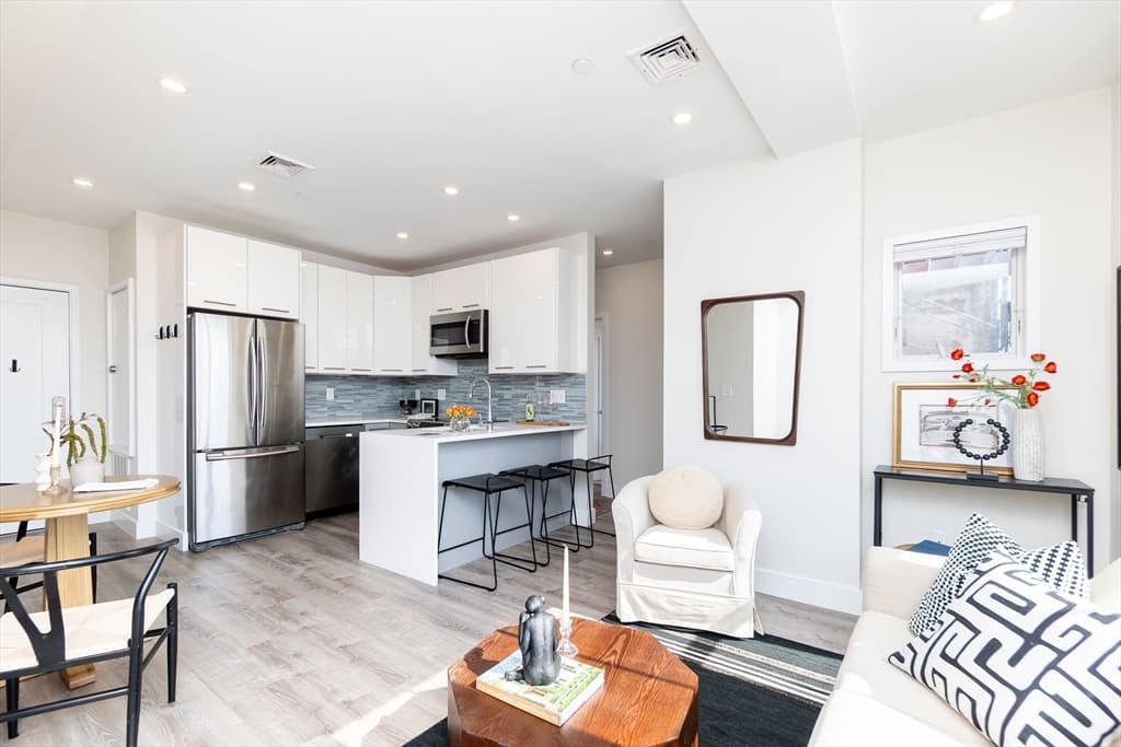 Condominium at 70 Bremen Street # 201, Boston MA 02128, photo 2 of 27