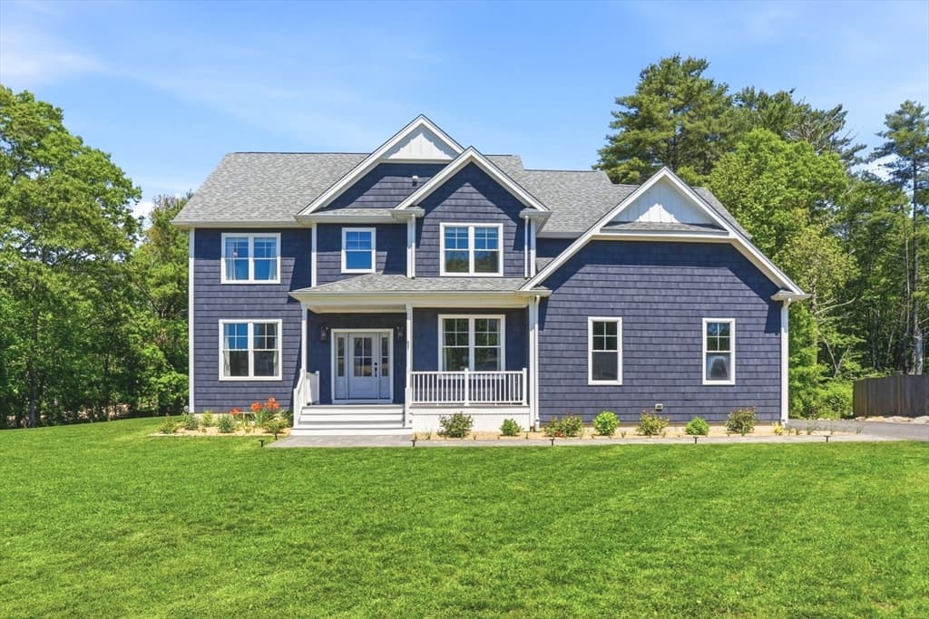 1 Park Ln, Mattapoisett MA 02739