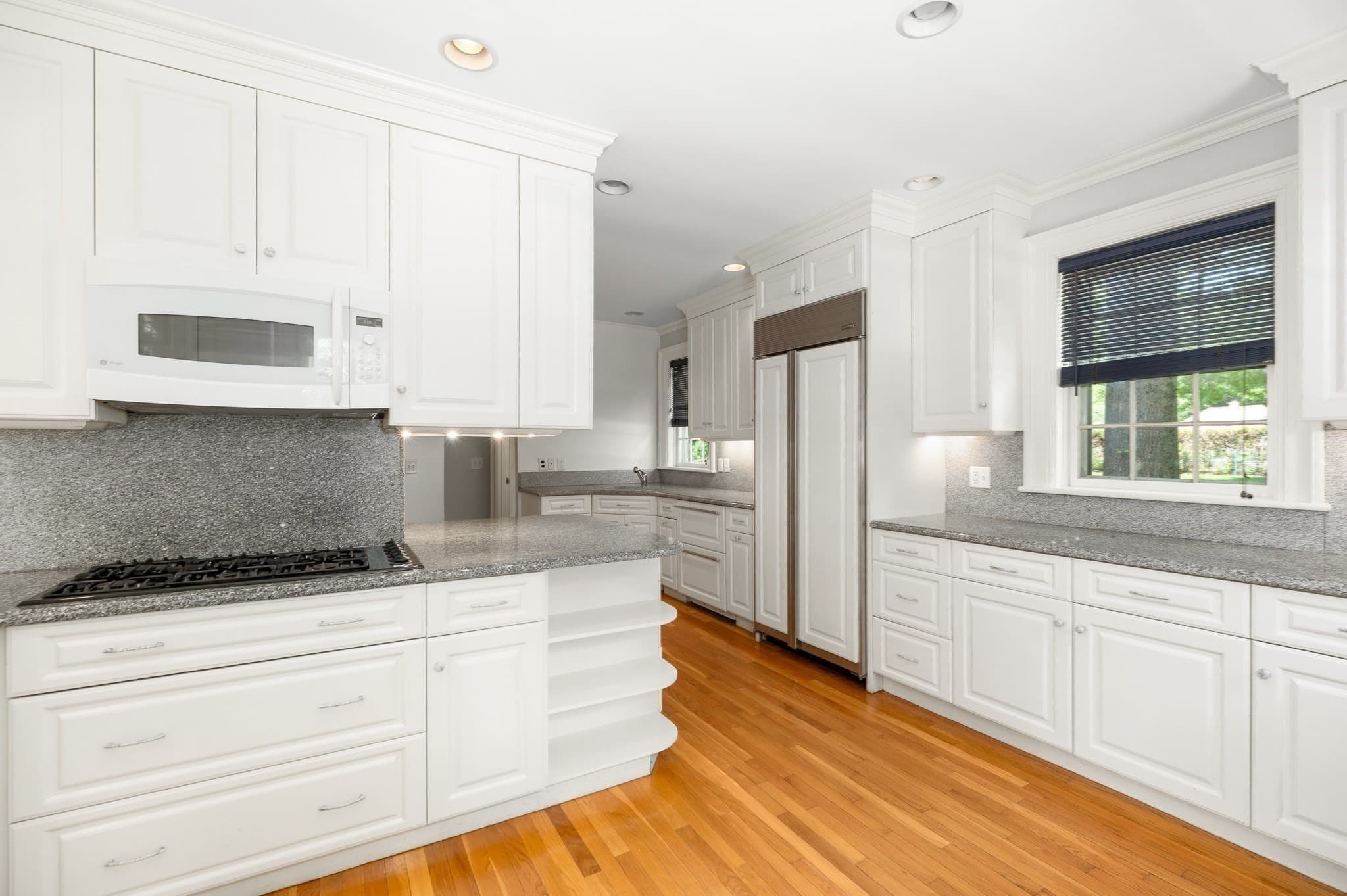 Single Family Residence at 159 Woodland Mead, Hamilton MA 01982, photo 17 of 42