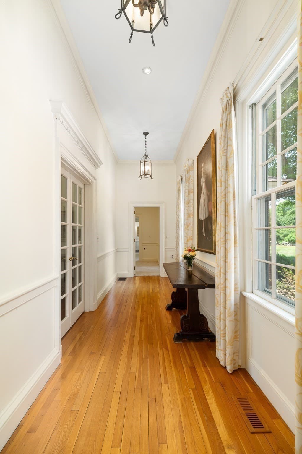 Single Family Residence at 159 Woodland Mead, Hamilton MA 01982, photo 12 of 42
