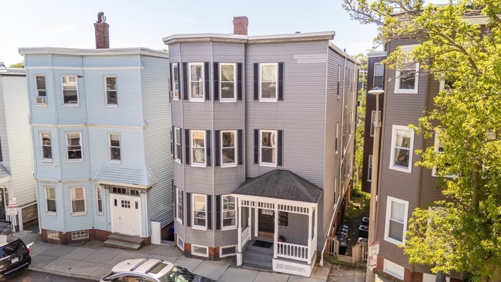 725 East 3rd St, Boston MA 02127